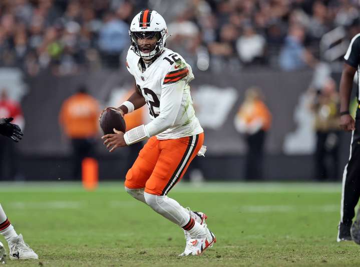 Shedeur Sanders to start Sunday vs. the 49ers after beating the Raiders, despite Dillon Gabriel clearing the concussion protocol