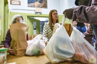 Sanders announces another $500,000 to aid six Arkansas food bank networks