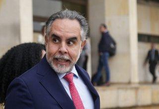 Salario mínimo de 2026 podría quedar en 1’800.000 pesos, según Mininterior Armando Benedetti