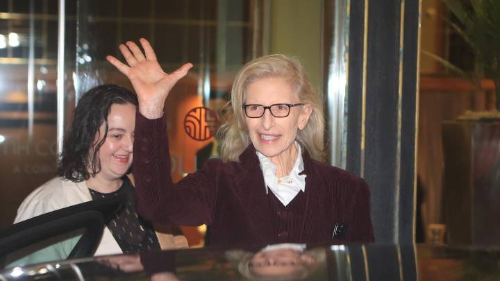 De C. Tangana a Linda Evangelista, personalidades de la cultura y la moda acuden a la presentación de la exposición de Annie Leibovitz en A Coruña