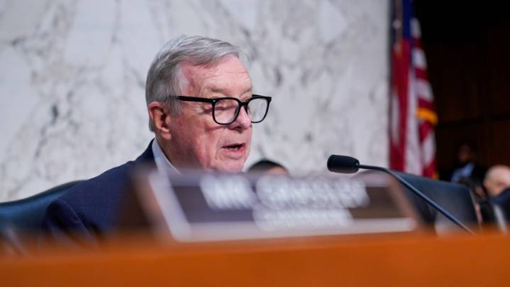 Senate Democrats introduce bill to strike down $500k phone record provision