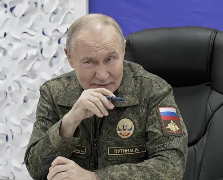 Putin afirma que recibió el plan de paz para arreglo «definitivo» con Ucrania