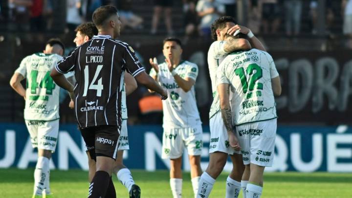 Sarmiento fue otro complicado que sumó y el próximo rival de Newell's ganó de visitante