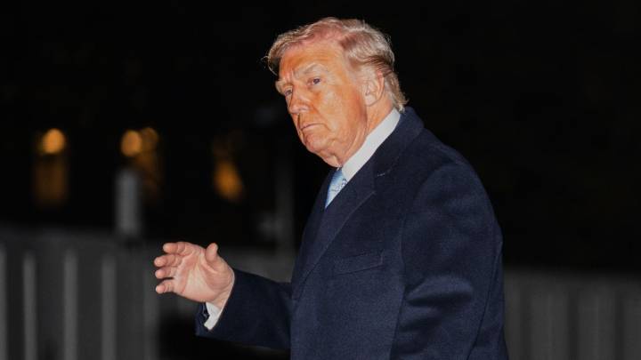 Trump buys at least $82 million in bonds since late August, disclosures show