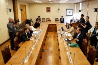 Fracasa sesión que revisaría la Acusación Constitucional contra Pardow por falta de quórum