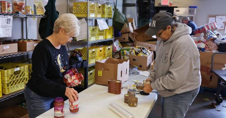 Political notebook: Democrats want state to put more into food relief