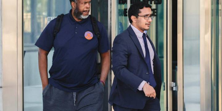 Ex-NBA player Damon Jones pleads not guilty to selling LeBron James injury secrets, other claims