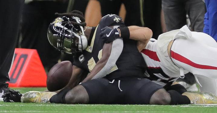 Analysis: Alvin Kamara's resurgence has faded, creating questions about his future with Saints