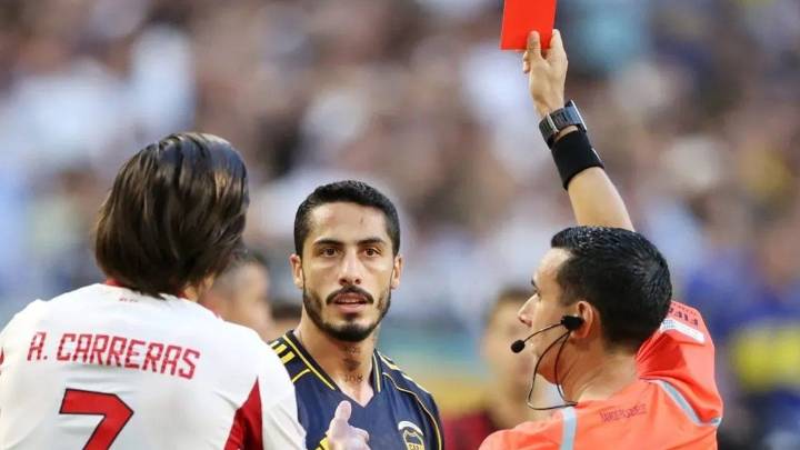 Nueva oportunidad: Figal volvería al 11 titular de Boca tras cuatro meses de ausencia