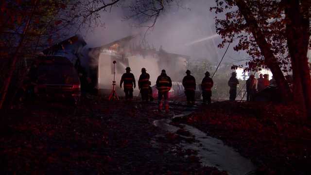 Man dies in early morning house fire in Methuen