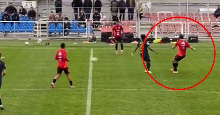 Fabio Gruber y su espectacular pase en profundidad en duelo práctica de la Selección Peruana frente a Sochi FC