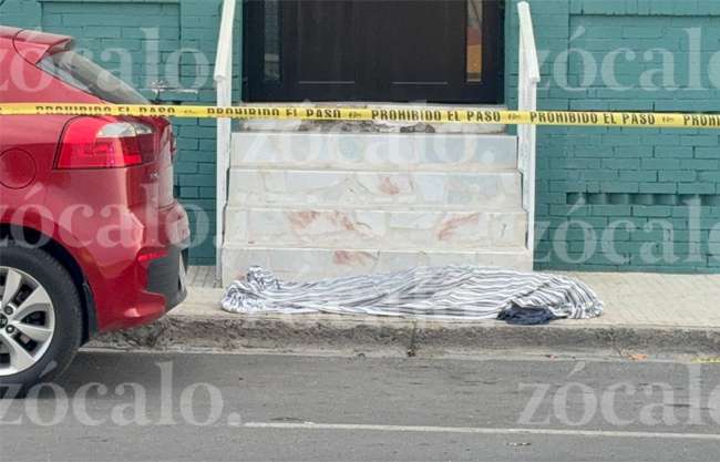 Hombre fallece en calles del centro de Saltillo
