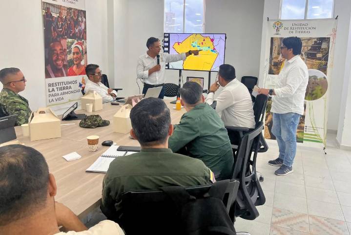 Fuerza Pública habilita dos nuevas microzonas en Meta para avanzar en la restitución de tierras