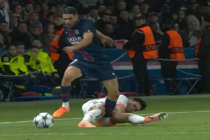 Preocupante lesión de Achraf Hakimi: se va cojo y entre lágrimas ante el Bayern