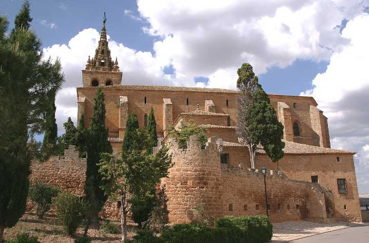 La basílica de Villanueva de la Jara estrenará iluminación exterior