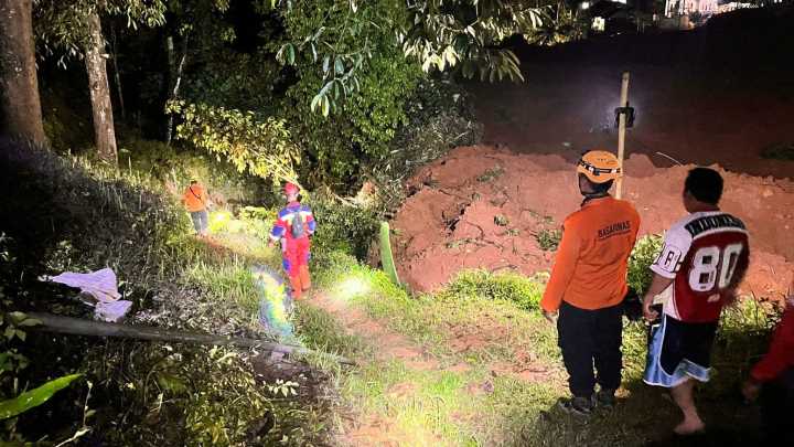 Landslides in Indonesia's Java island leave 2 dead and 21 missing