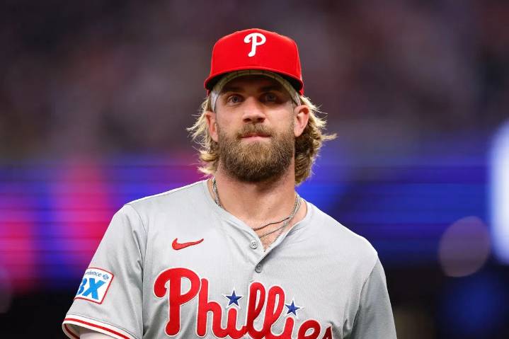 Phillies Coach Reveals Major Bryce Harper Flaw Days After Heated Rift With Dave Dombrowski