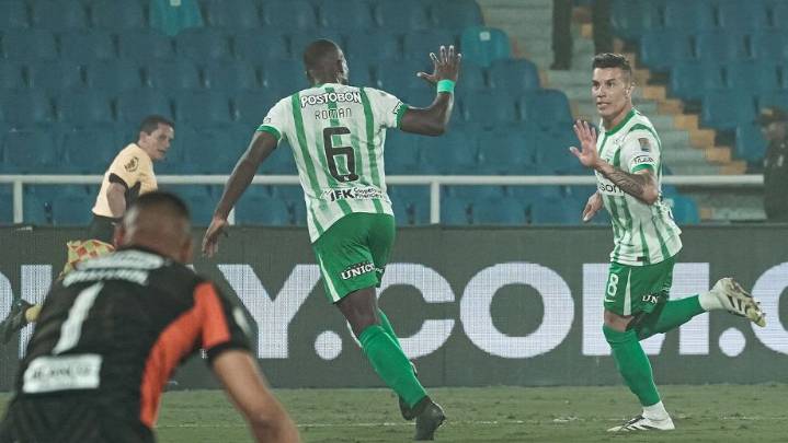 Nacional golpea primero en un intenso duelo ante América marcado por goles, opciones claras y una expulsión -