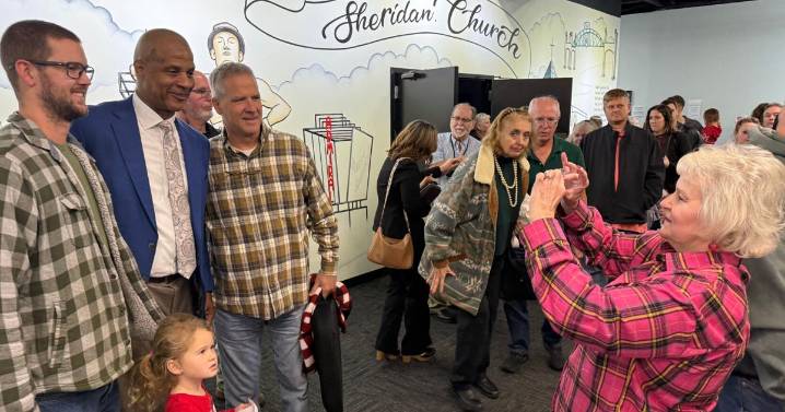 Former Mets star Darryl Strawberry thanks Trump for pardon during sermon at Tulsa church