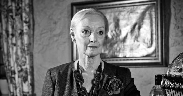 Tributes pour in for well-known West Lothian landlady who 'welcomed all'