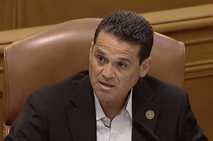 With a ‘heavy heart,’ tenant protections move forward at Planning Commission