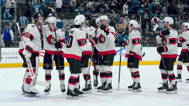 Stutzle breaks tie in 3rd, Senators edge Sharks