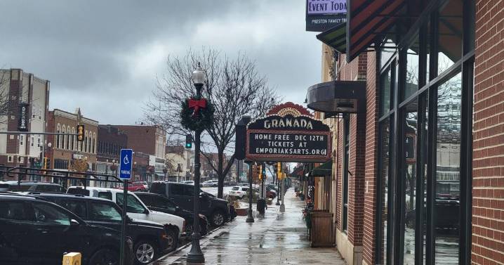 Emporia Main Street Continues Small Business Saturday Traditions with Some New Twists