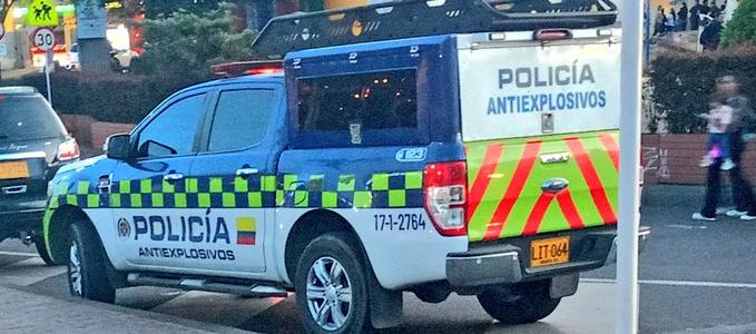 Hallaron petardos de bajo poder en 3 tiendas de Falabella en Bogotá