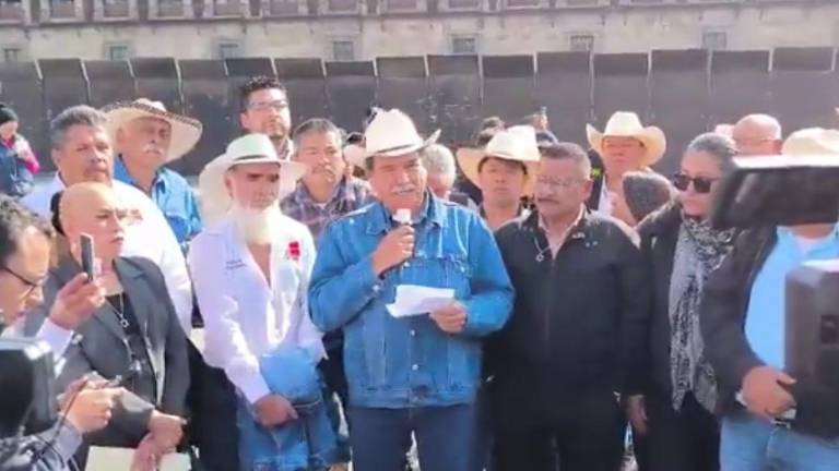 Desde Palacio Nacional, campesinos anuncian paro nacional y bloqueos carreteros y de aduanas el 24 de noviembre