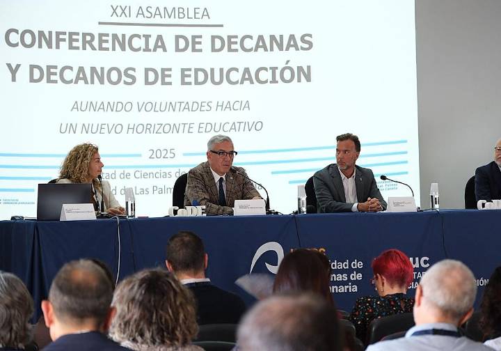 Los decanos de Educación debaten los cambios para mejorar la formación del profesorado en la ULPGC