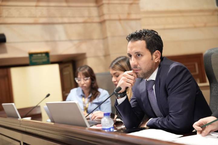 Presidente de la Cámara impugnó sanción de la U: El partido afirma que la medida sigue vigente