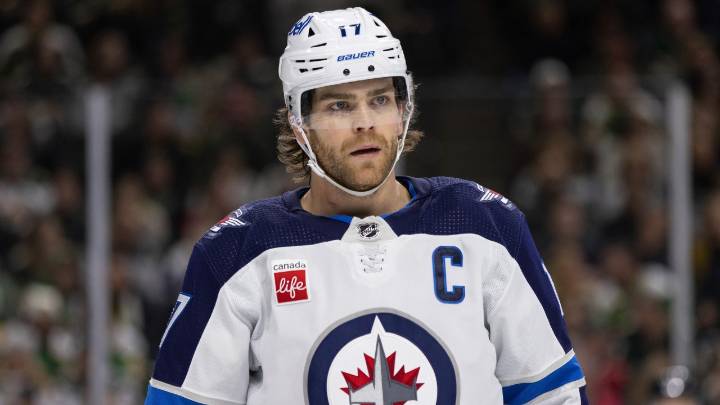 Jets sign captain Adam Lowry to five-year, $25M contract extension