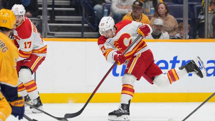 Flames’ third-period rally falls short against Predators