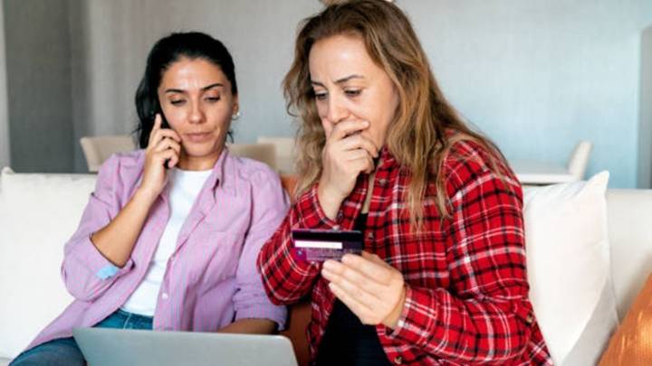 Engaños de 'montadeudas' afectan a más mujeres en la CDMX