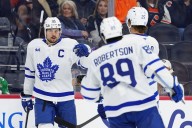 Flyers’ 5-game home winning streak ends against Maple Leafs