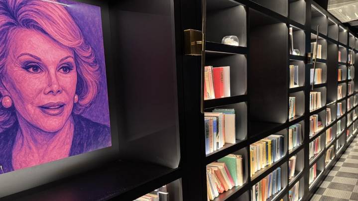 There’s a secret library speakeasy near the San Antonio River Walk. Let us show you the way.