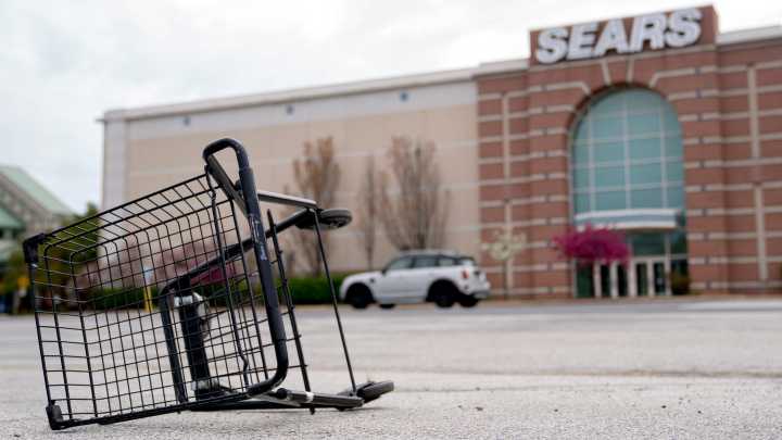 Sears has just 5 locations left this Black Friday. Will they survive?