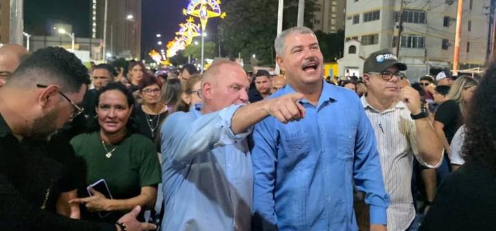 Maracaibo dio inicio a la Navidad y a la Feria de la Chinita con un gran encendido de luces