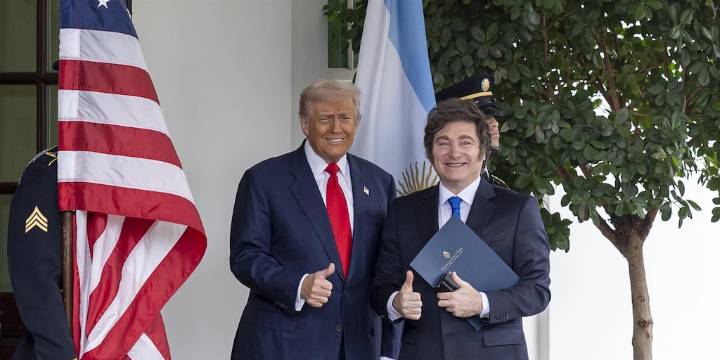Tras los cambios de Gabinete, Milei viaja a Miami para participar de una cumbre global junto a Trump