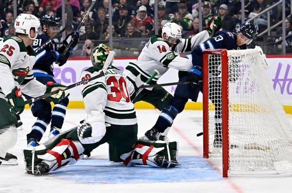 Wild beat Jets 3-0 for 5th straight victory