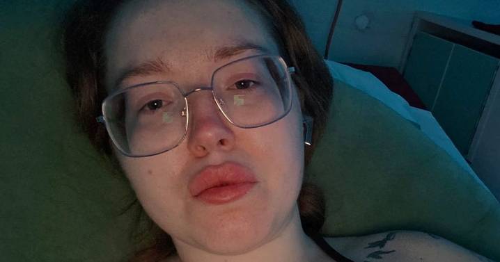 Mum got married before waking up five days later unable to see