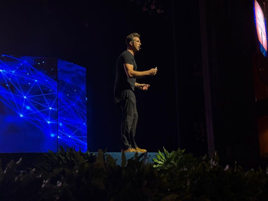 Lleno en la sala Ríos Reyna para hablar de la IA