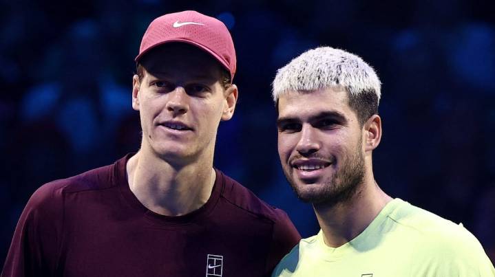 Carlos Alcaraz y Jannik Sinner se enfrentan por el título del ATP Finals