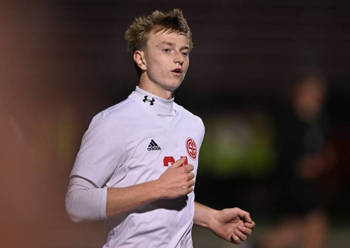 Soccer: Jack Schmidtke leads South Elgin in supersectional