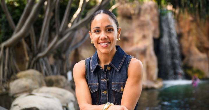 I'm A Celeb star Alex Scott forced to go to medical tent before camp exit