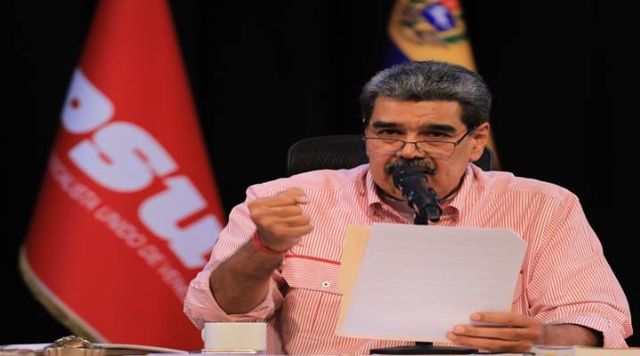 Depurar gobernaciones y alcaldías del modelo burocrático antes de 2026 instruyó Maduro