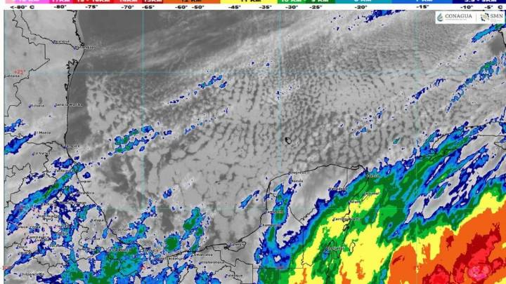 Lluvias aisladas y ambiente templado en Quintana Roo