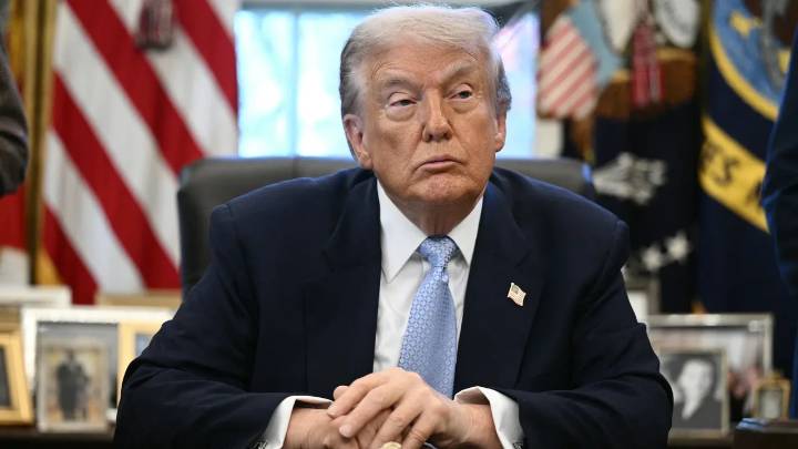 Presidente Trump dijo que estaría orgulloso de “derribar” las fábricas de cocaína en Colombia