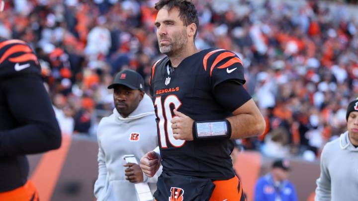 Bears’ inactives: Status updates for Joe Flacco, Trey Hendrickson