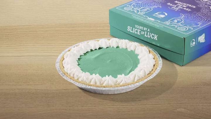 I tried Taco Bell’s Baja Blast Pie and lived to tell the tale